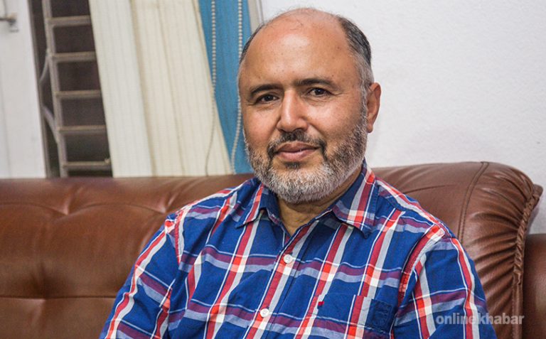 अर्थमन्त्री हुनुअघि रामेश्वर खनालको शर्त– पीएसओ र गाडी सुविधा नलिने