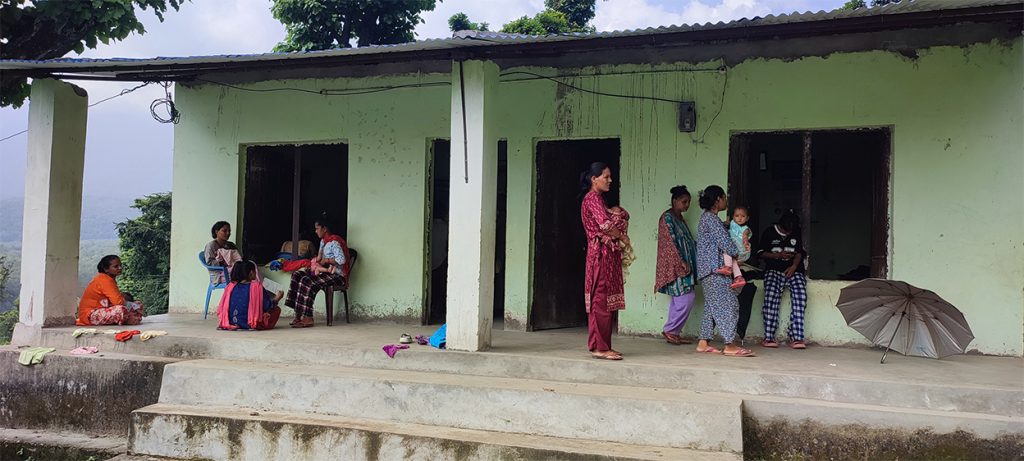 कञ्चनपुरमा गर्भवतीको पीडा : स्वास्थ्य संस्था टाढा, घरमै सुत्केरी हुन बाध्य